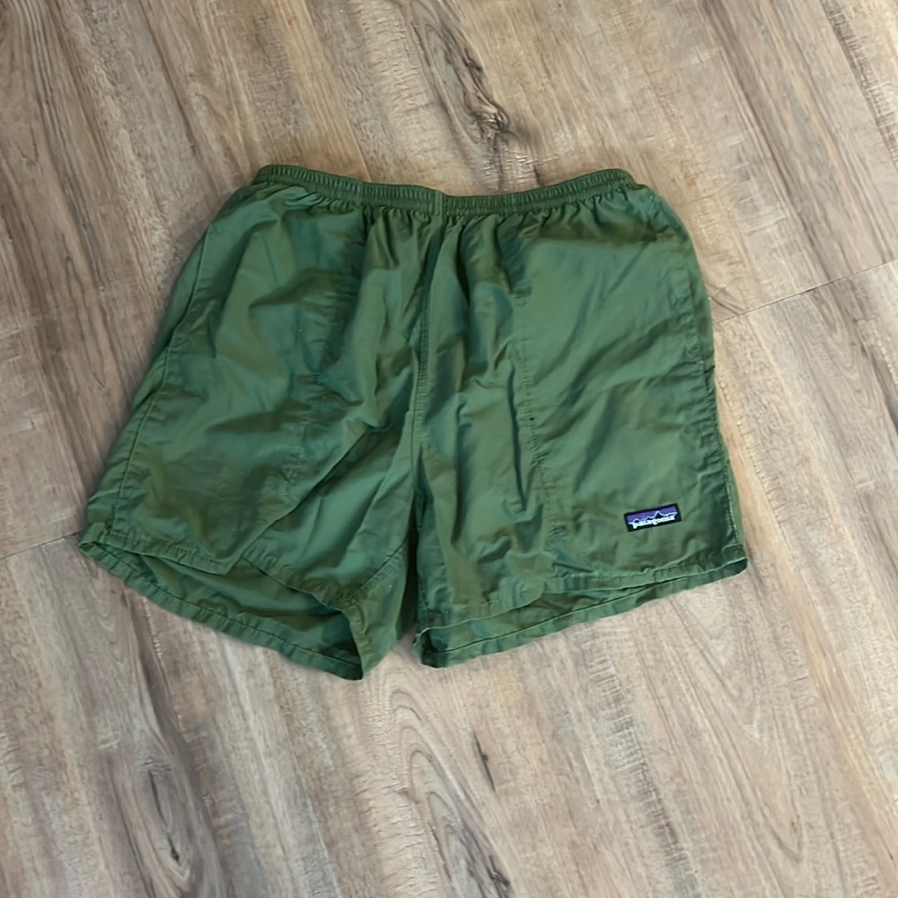 Men’s Medium Patagonia Baggy Shorts